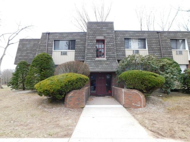 Condo for sale in Windsor, Connecticut