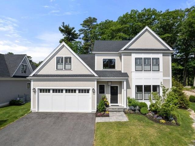 Condo for sale in Dedham, Massachusetts