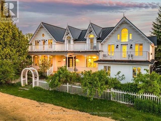 House for sale in Collingwood, Central Ontario