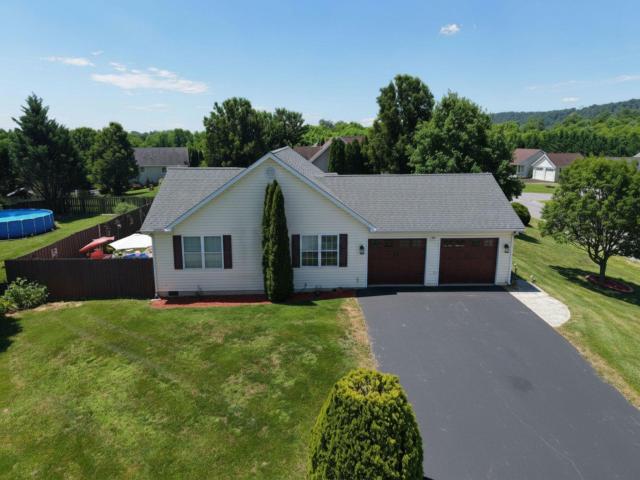 House for sale in Hedgesville, West Virginia