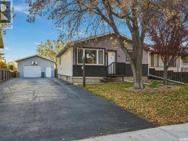 House for sale in Argyle Park, Regina