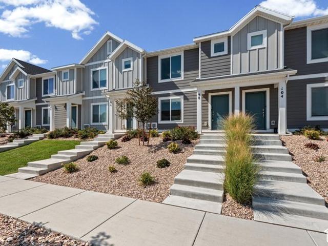 Townhouse for sale in Saratoga Springs, Utah County