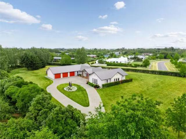 House for sale in Cape Palliser, Wellington