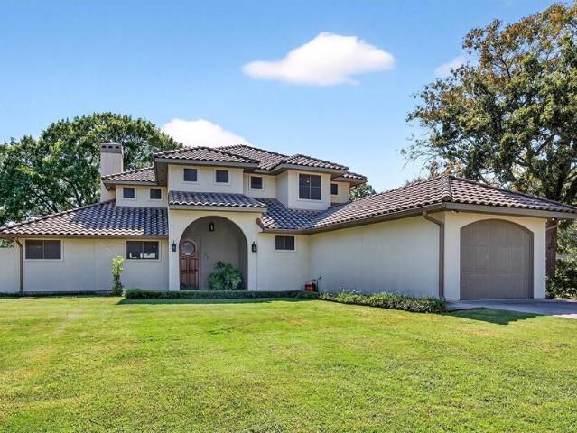 House for sale in Pottsboro, Texas