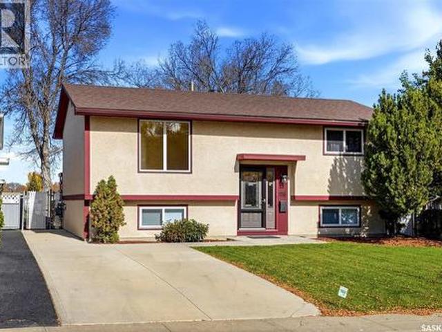 House for sale in Mount Royal, Regina