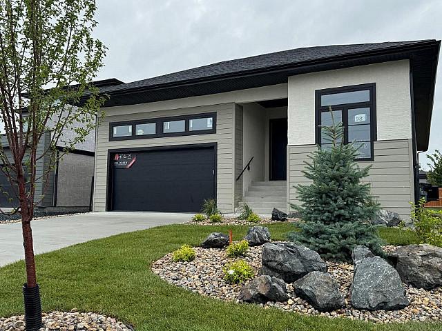 House for sale in East St. Paul, Manitoba