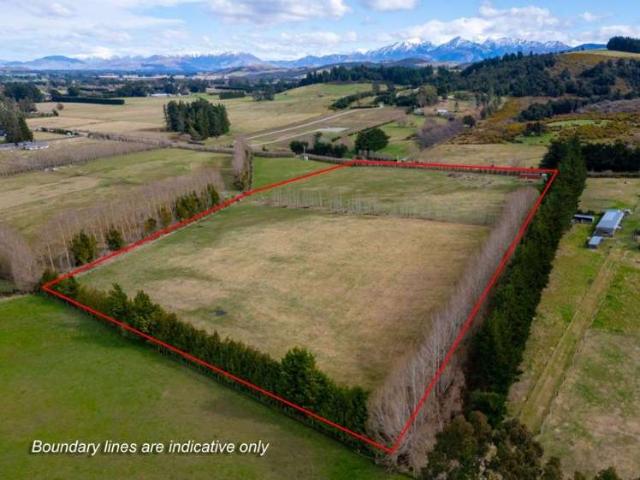 House for sale in Coopers Creek, Canterbury