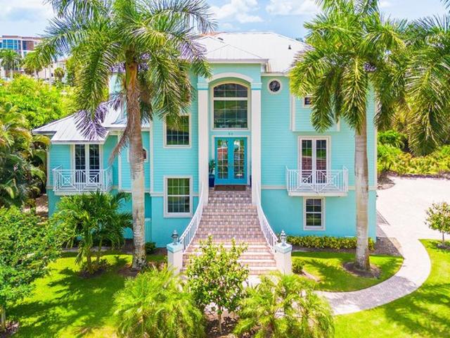 Townhouse for sale in Bonita Springs, Florida