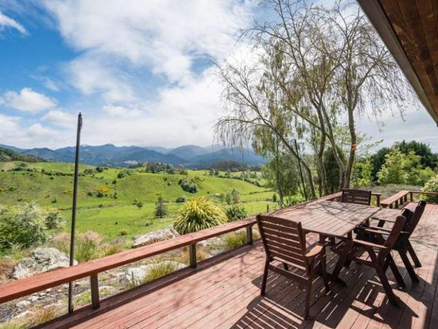 Property for sale in Nelson City, Cable Bay