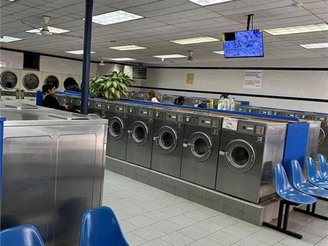 Commercial for sale in The Bronx, Arverne