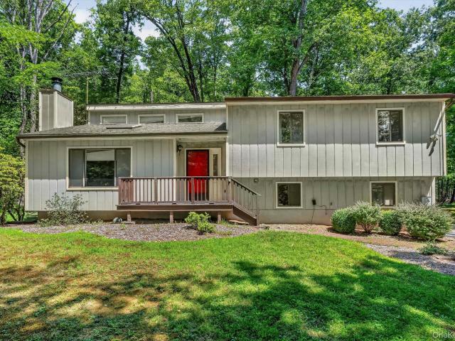 House for sale in Bloomingburg, New York