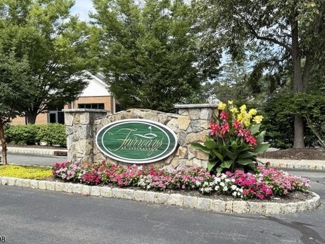 Condo for sale in Livingston, New Jersey