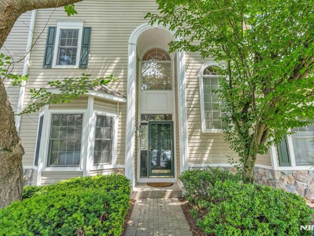 Townhouse for sale in Livingston Townhouse for sale in Livingston