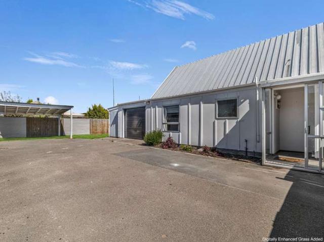 Townhouse for sale in Dorie, Canterbury