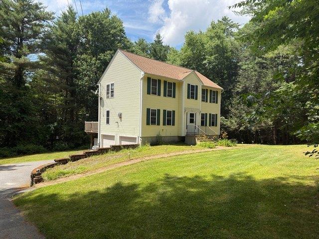 House for sale in Charlton, Massachusetts