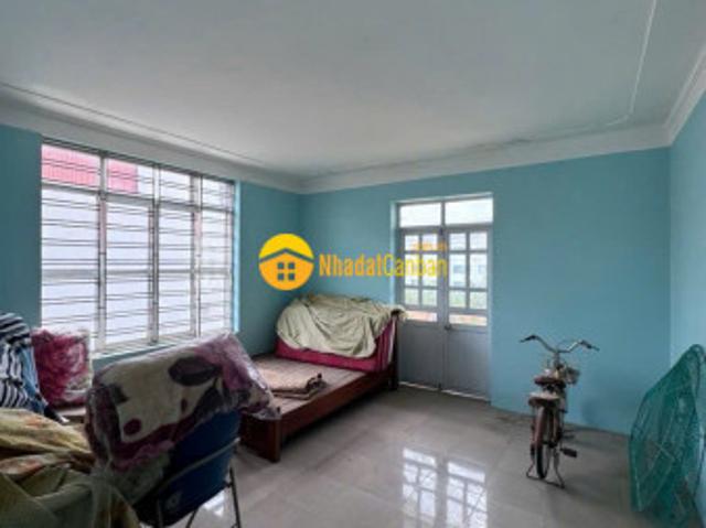 Nhà mặt phố bán