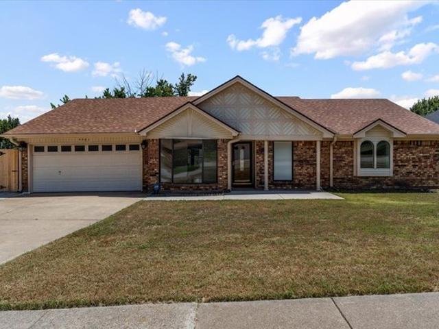 House for sale in Benbrook, Texas