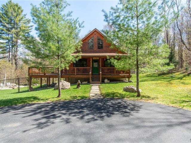 House for sale in Oneida, New York