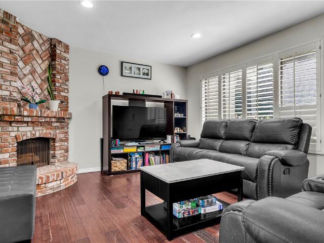 Townhouse for sale in South Gate, California
