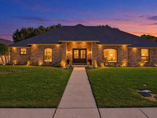 House for sale in Benbrook, Tarrant County