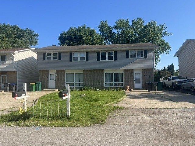 House for sale in Illinois