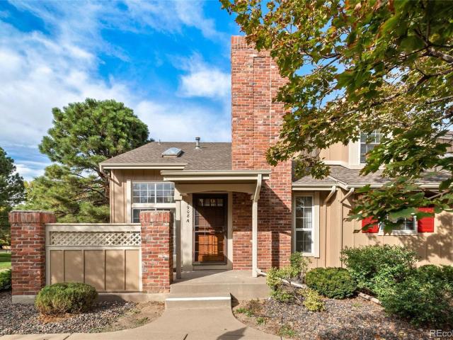 Townhouse for sale in North Park, Westminster