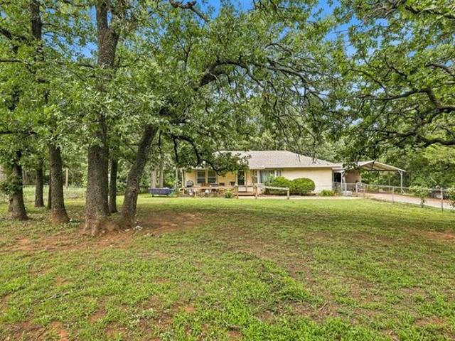 House for sale in Harrah, Oklahoma