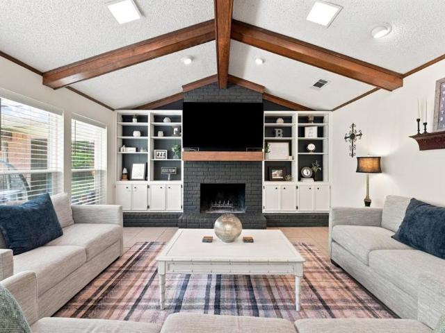 House for sale in Woodway, Texas