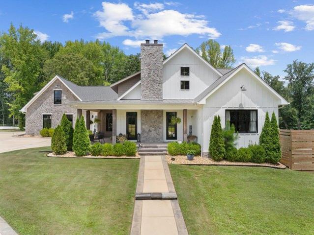 House for sale in Haleyville, Alabama