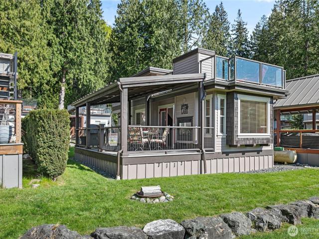 Condo for sale in Washington