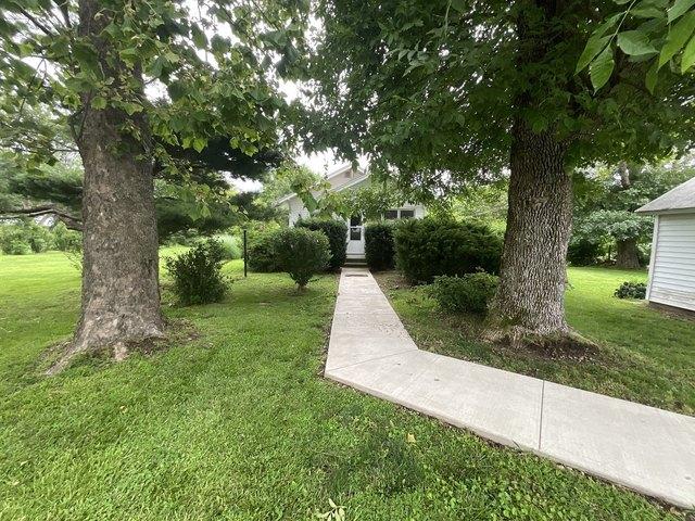 House for sale in Saint Peter, Illinois