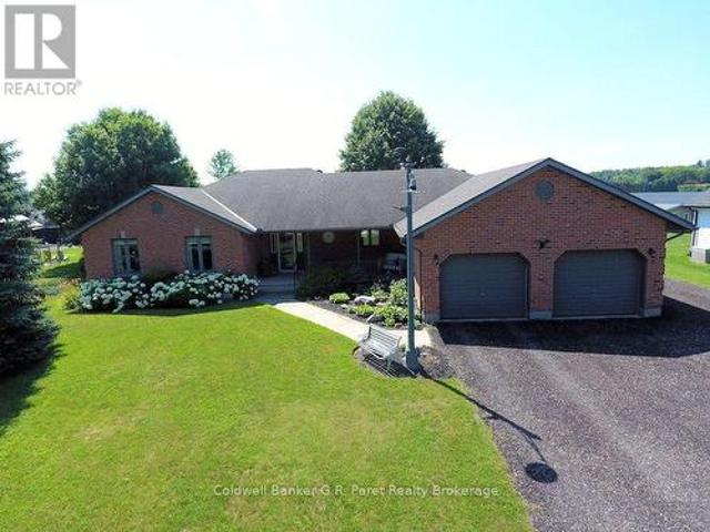 House for sale in Ontario