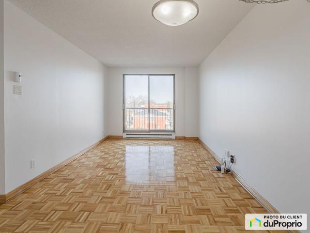 Apartment for rent in Vieux Saint-Laurent, Montréal