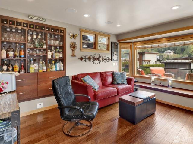 House for sale in Washington