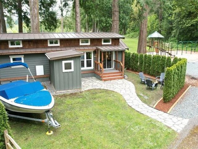Condo for sale in Washington