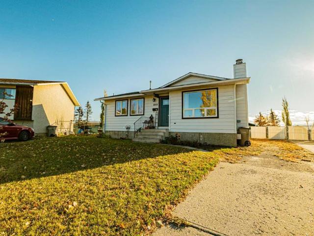 House for sale in Grande Prairie, Alberta