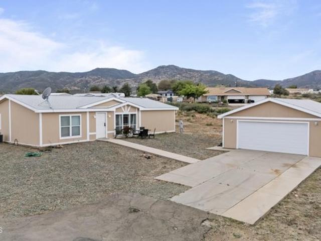 House for sale in Dewey, Arizona