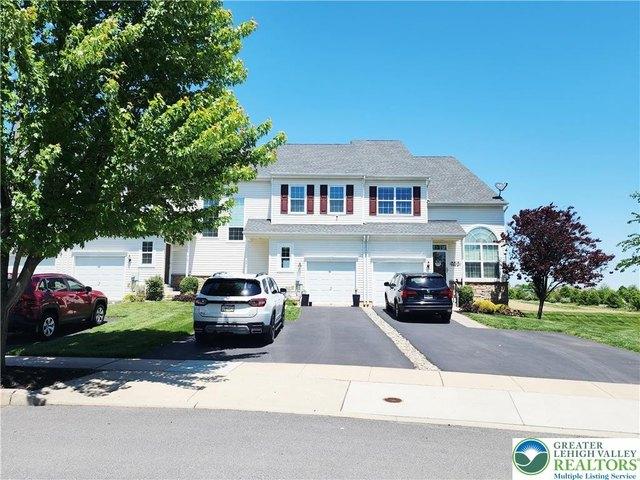 Townhouse for sale in Lehigh, Pennsylvania