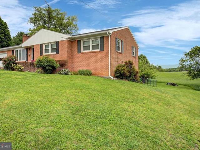 House for sale in Chambersburg, Pennsylvania