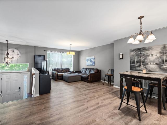 Townhouse for sale in Elgin, Illinois