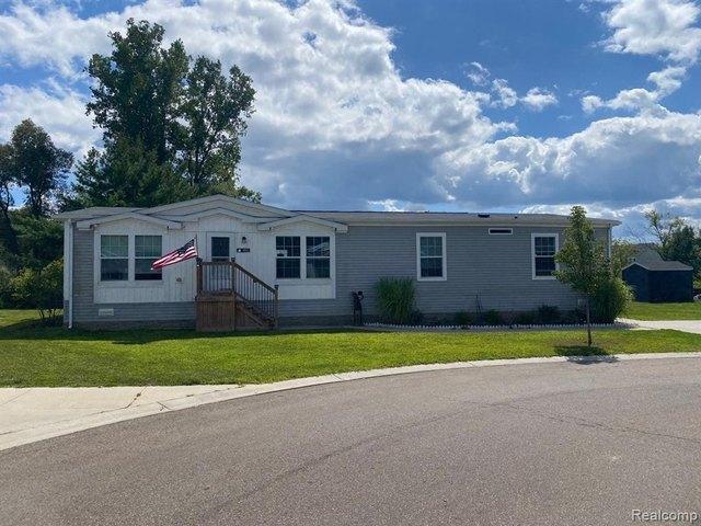 House for sale in Fenton, Michigan