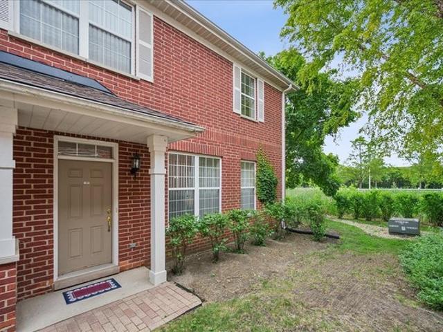 Townhouse for sale in Northbrook, Illinois