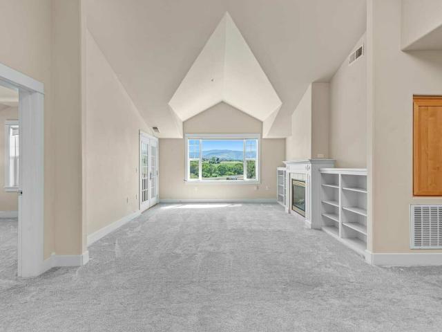 Condo for sale in Ashland Condo for sale in Ashland