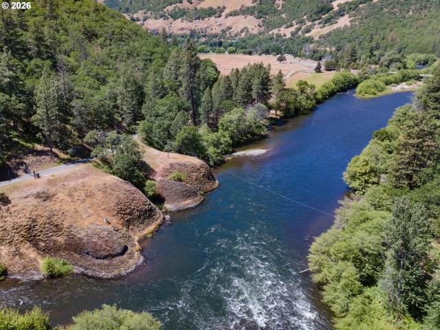 House for sale in Lyle, Washington