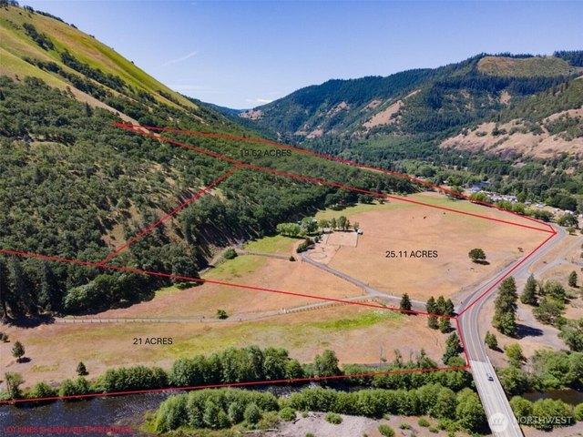 House for sale in Lyle, Washington