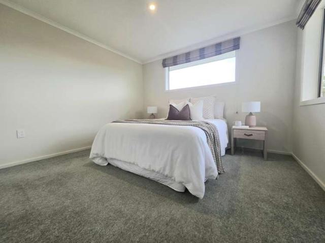 Townhouse for sale in Otakou