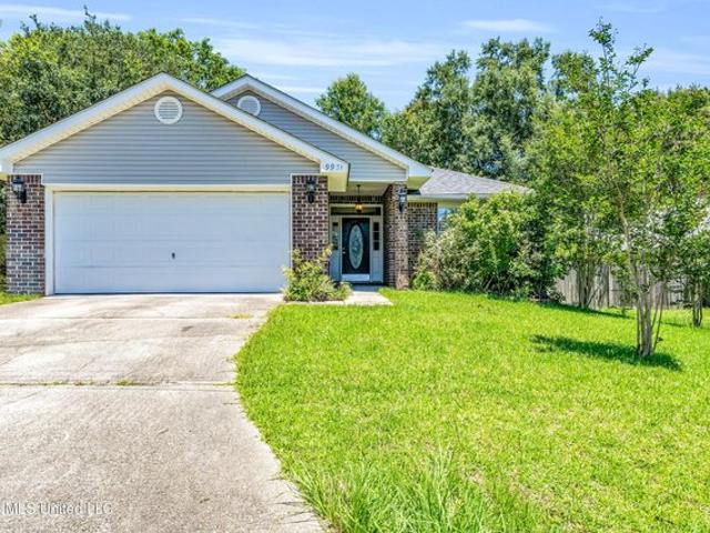 House for sale in Diamondhead, Mississippi