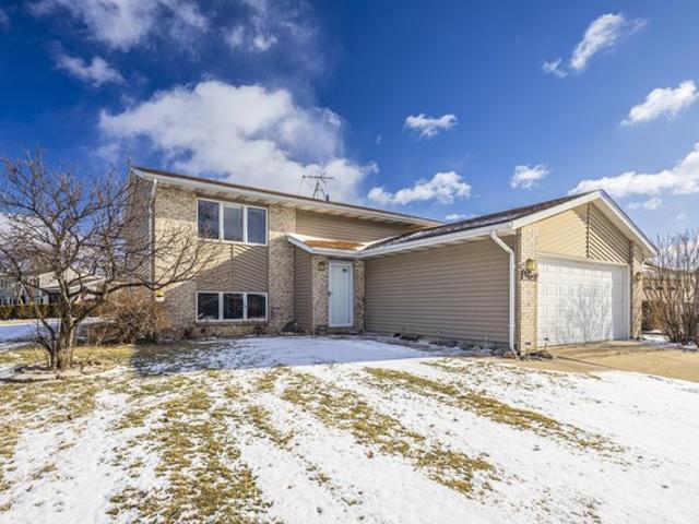 House for sale in Crown Point, Indiana