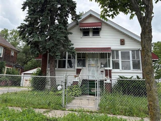 House for sale in Russell Woods, Detroit