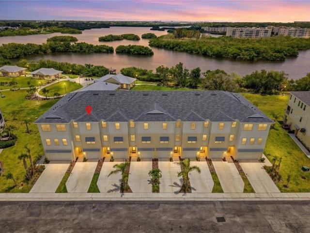 Townhouse for sale in Seminole, Florida
